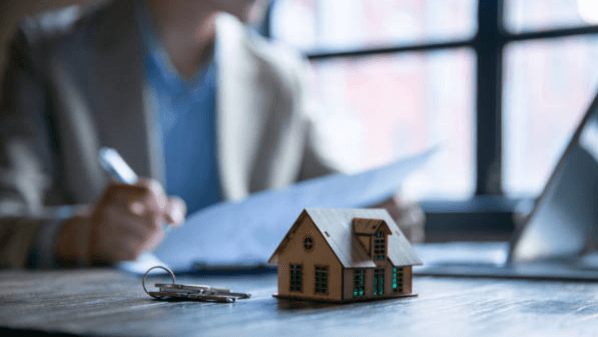 Cómo desvincular la póliza para el hogar de la hipoteca